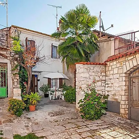 Stela - One Bedroom Lejlighed